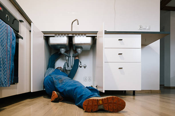 Professional Leak Detection technician working in Sanborn, NY